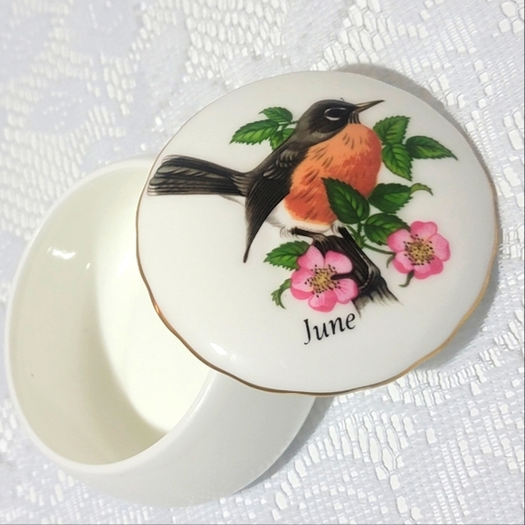 Vintage Enesco June White Porcelain Trinket Jewelry Accessories Storage Box Storage & Organization